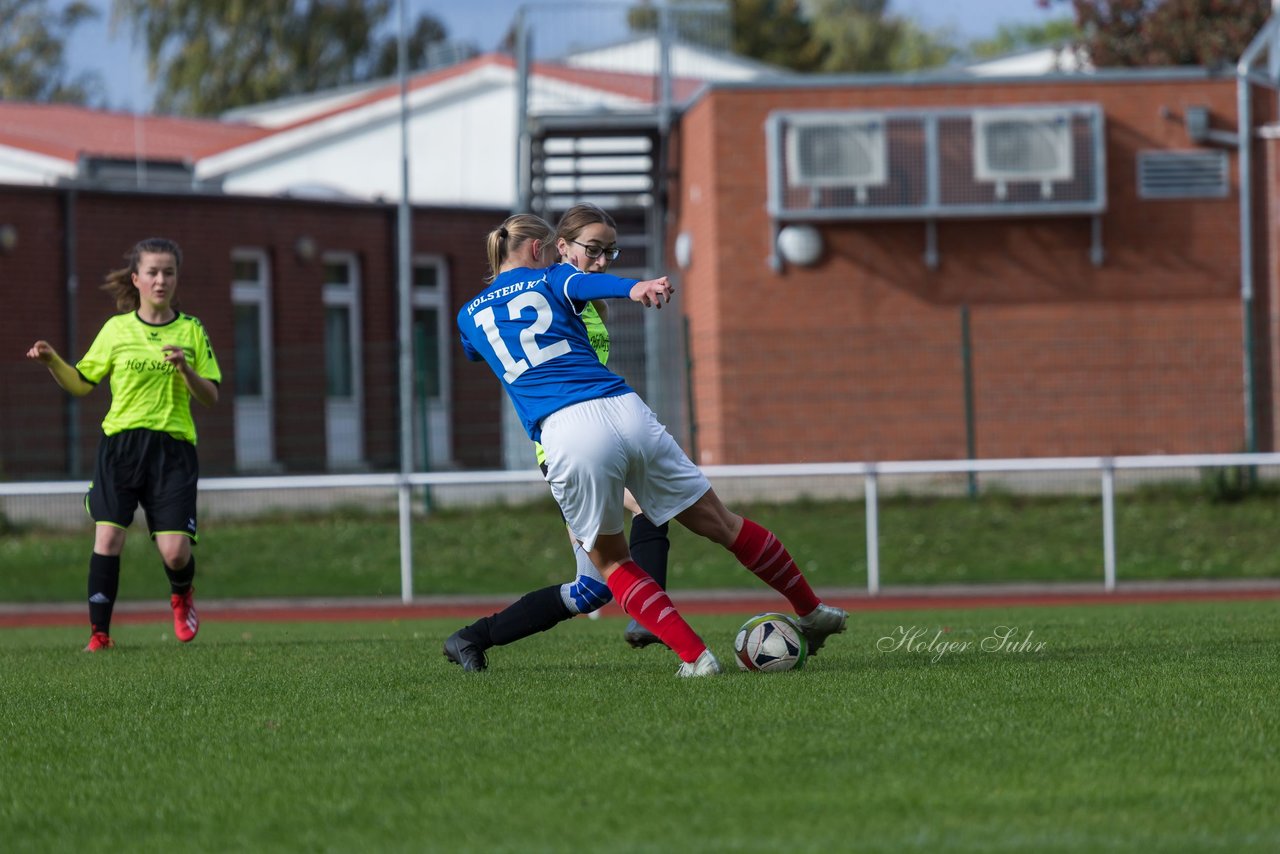 Bild 65 - B-Juniorinnen TSV Schoenberg - Holstein Kiel : Ergebnis: 0:23